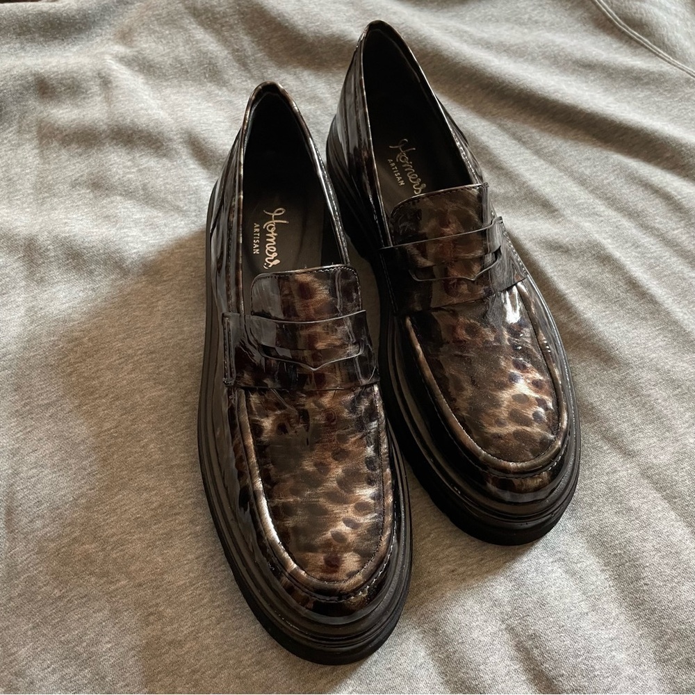 Homers Artisan patten leather loafer size 40